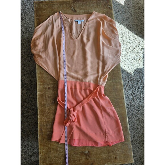 Diane Von Furstenberg mid length dress in peach / orange short sleeve size 4 - Picture 10 of 11